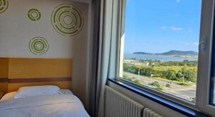 Greentree Inn Weihai Rongcheng Haoyunjiao Tourist Resort Esterno foto